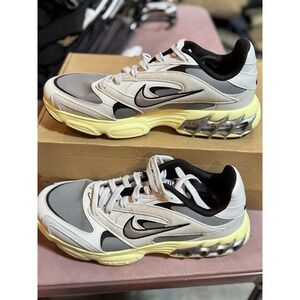 Nike Zoom Air Fire Women's Running Shoes White/ Yellow/Silver